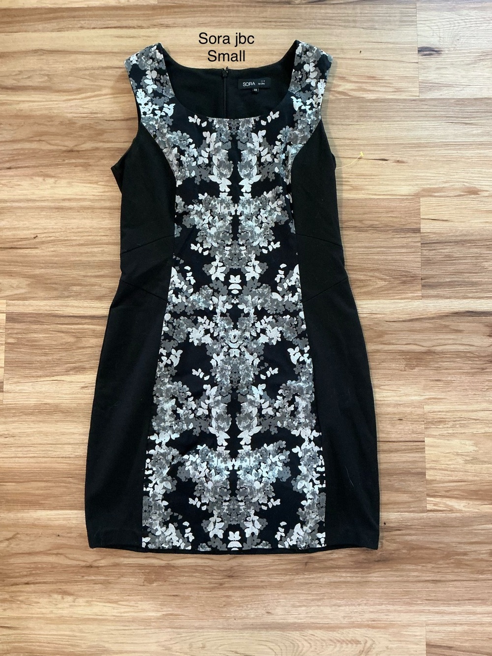 Women’s Sora fitted dress